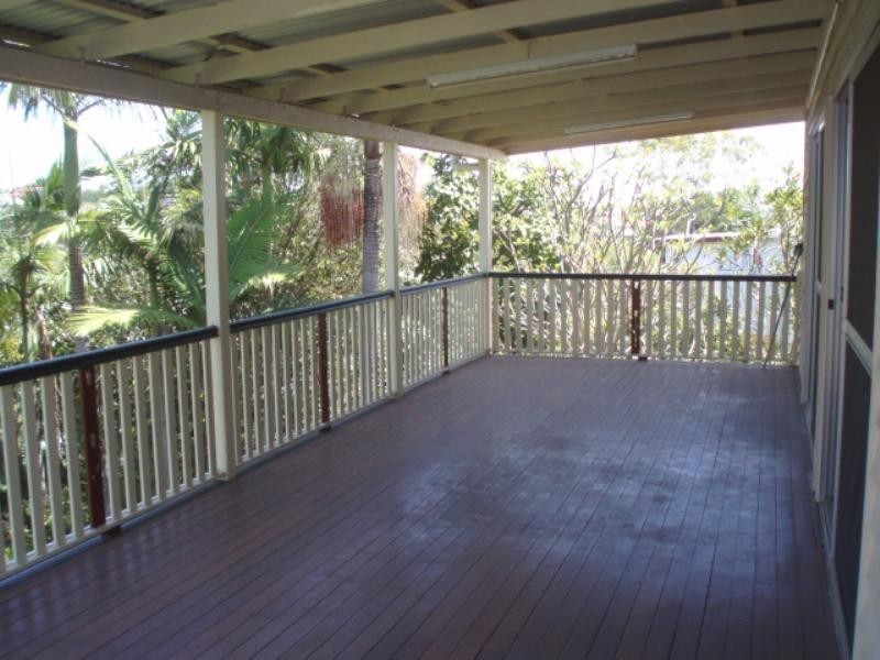 11 Howard Street, Coorparoo QLD 4151