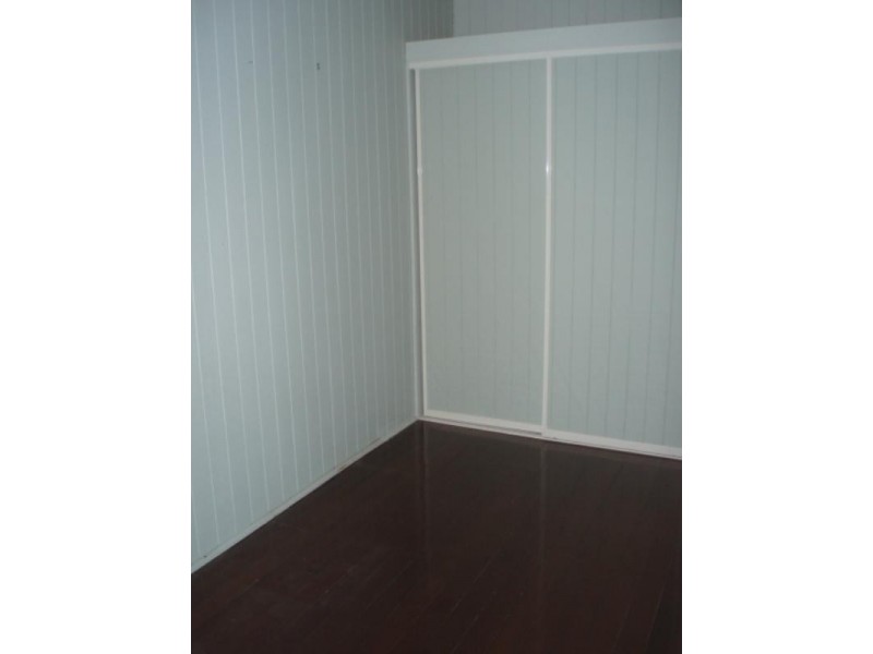 11 Howard Street, Coorparoo QLD 4151