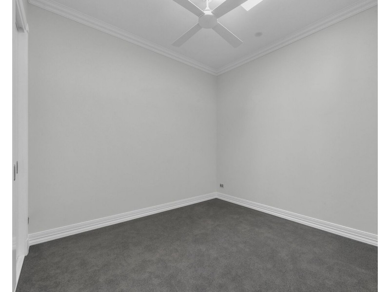 25 Pembroke Road, Coorparoo QLD 4151