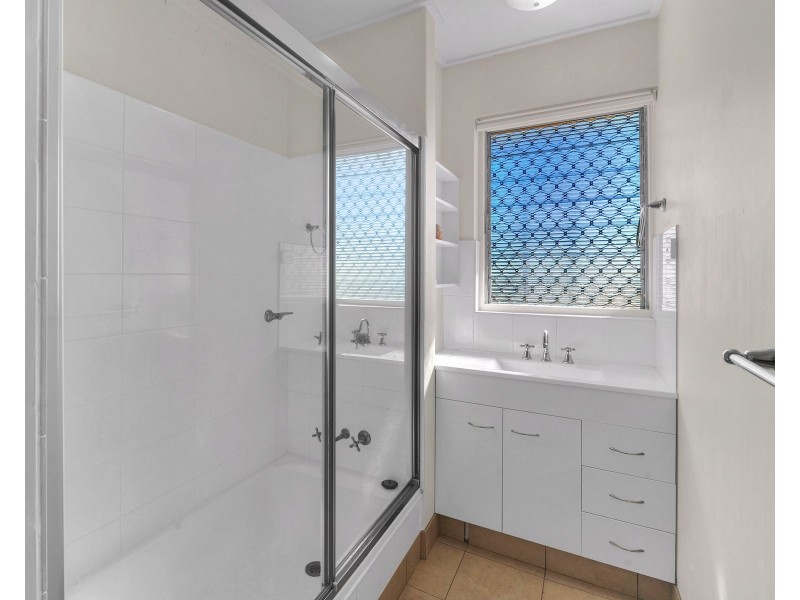 4/278 Cavendish Road, Coorparoo QLD 4151