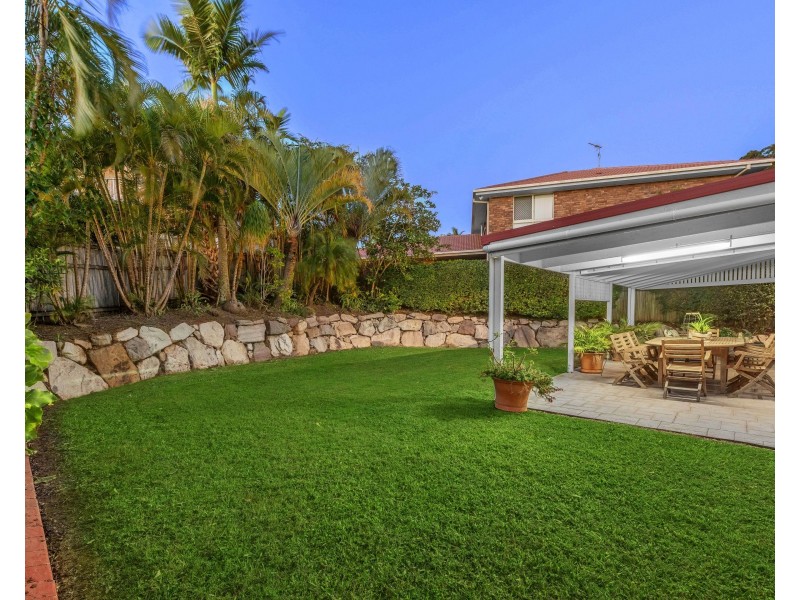 17 Piccadilly Place, Carindale QLD 4152