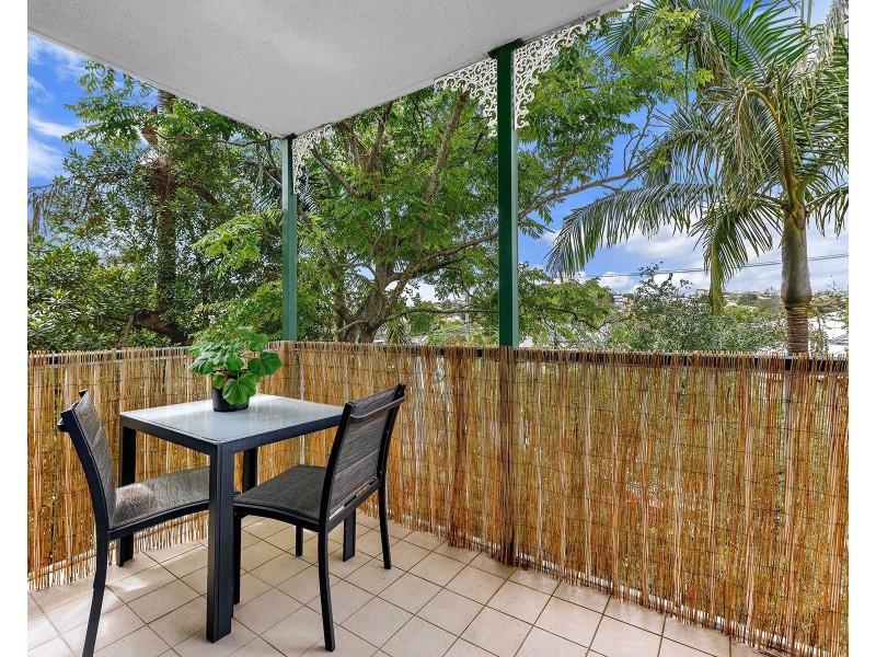 3/34 Pembroke Road, Coorparoo QLD 4151