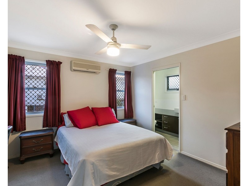 2/42 Adelaide Street, Carina QLD 4152