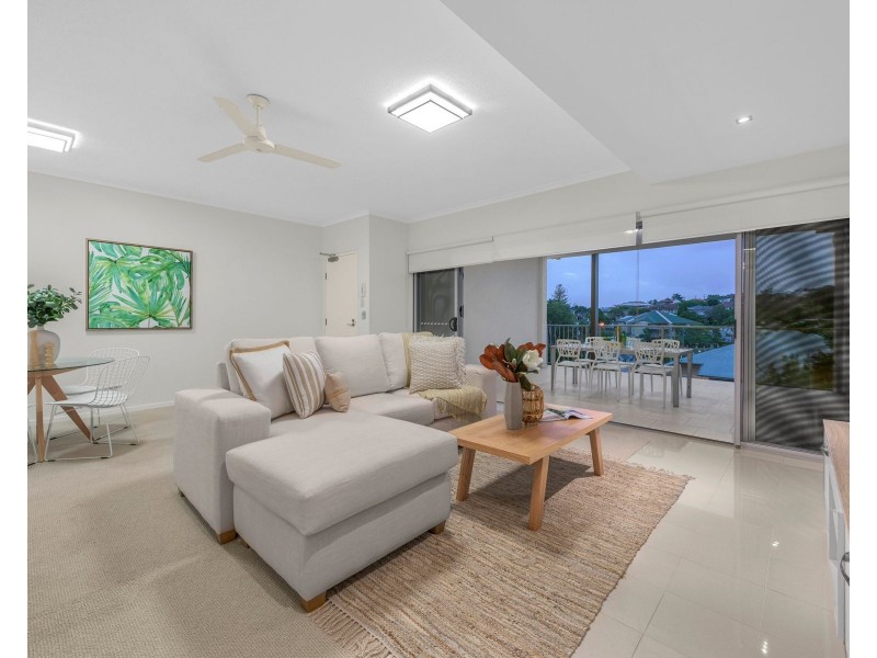 8/86 Pembroke Road, Coorparoo QLD 4151