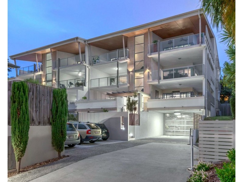 8/86 Pembroke Road, Coorparoo QLD 4151