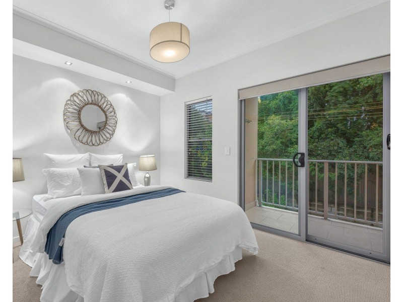 8/86 Pembroke Road, Coorparoo QLD 4151