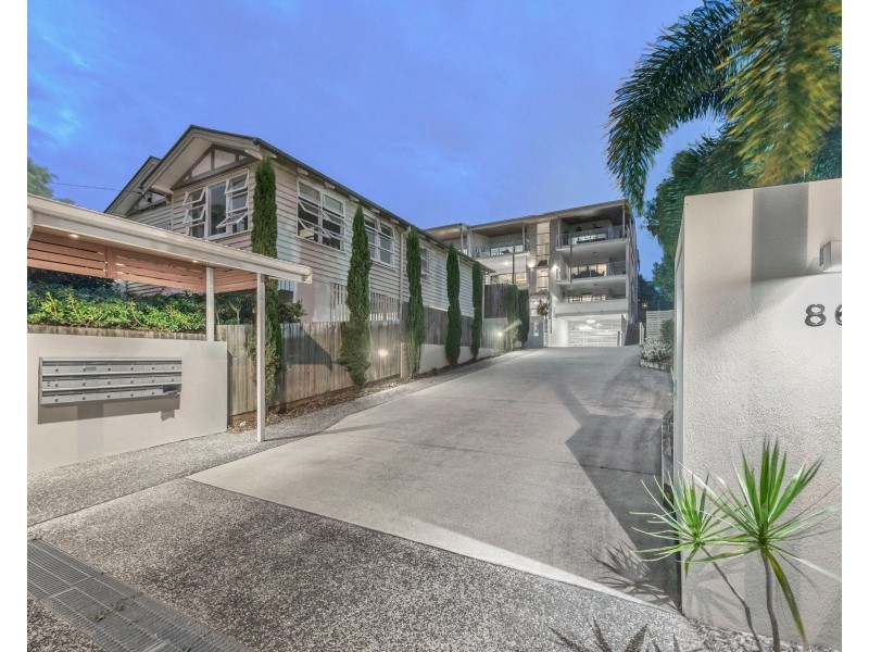 8/86 Pembroke Road, Coorparoo QLD 4151