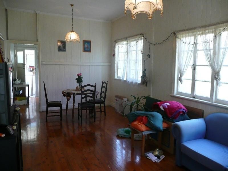 8 Beresford Terrace, Coorparoo QLD 4151