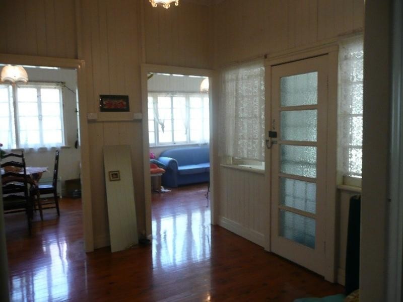 8 Beresford Terrace, Coorparoo QLD 4151