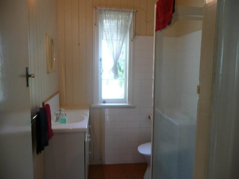 8 Beresford Terrace, Coorparoo QLD 4151