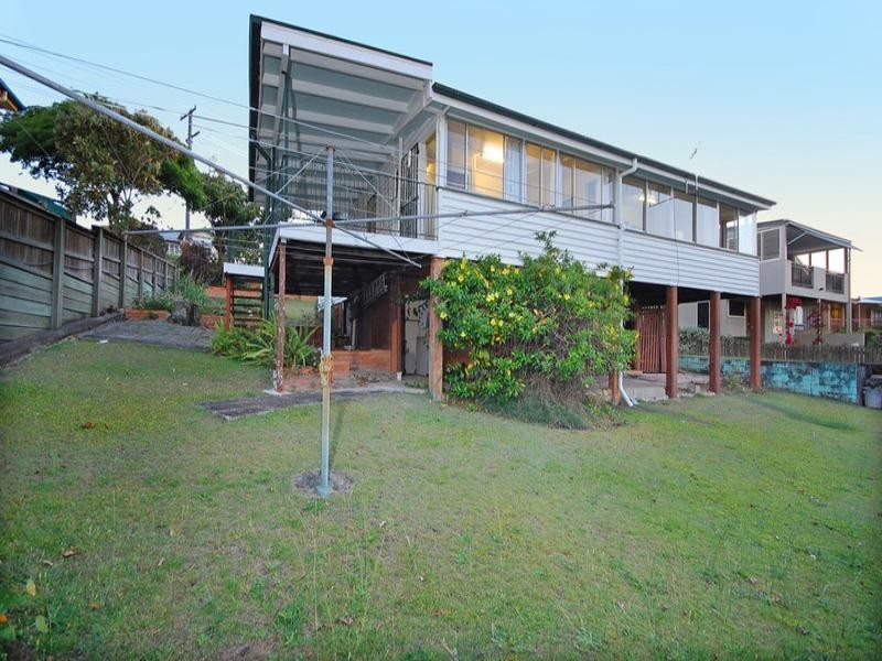 27 Nicholson Street, Greenslopes QLD 4120