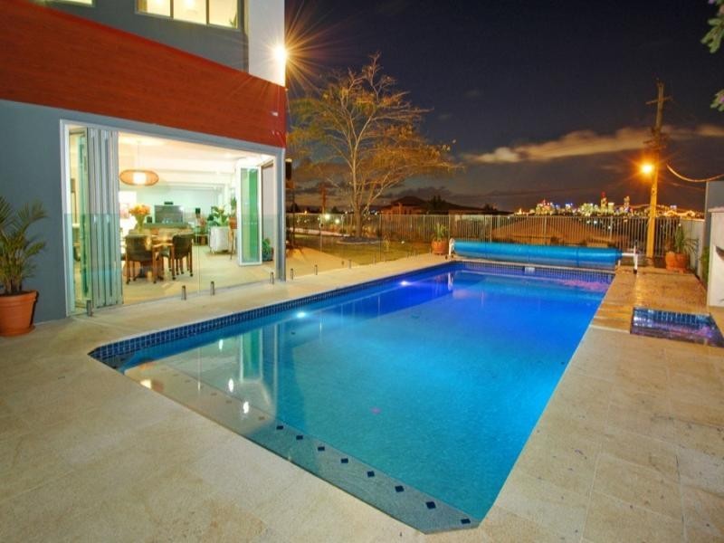 4 Spica Street, Coorparoo QLD 4151