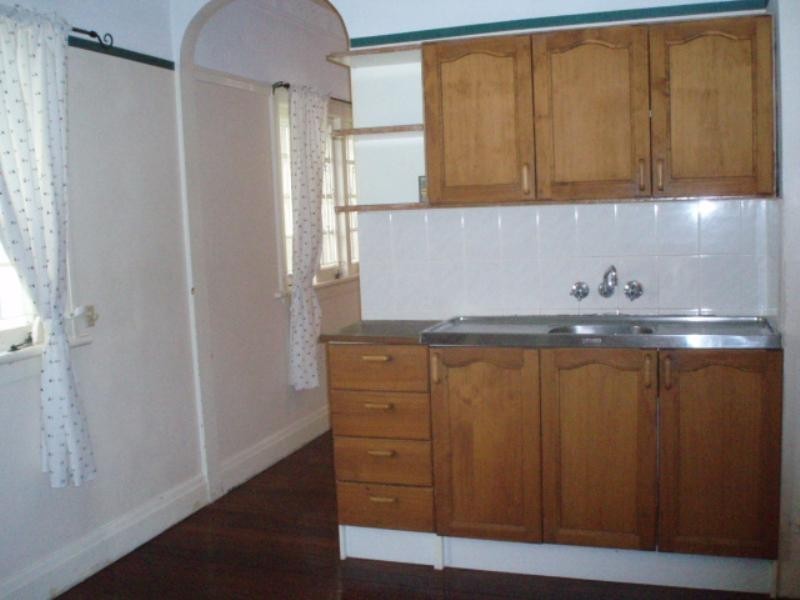 2 Beet Street, Coorparoo QLD 4151