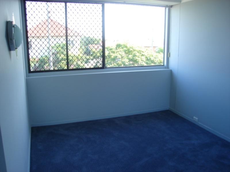 5/223 Cavendish Road, Coorparoo QLD 4151