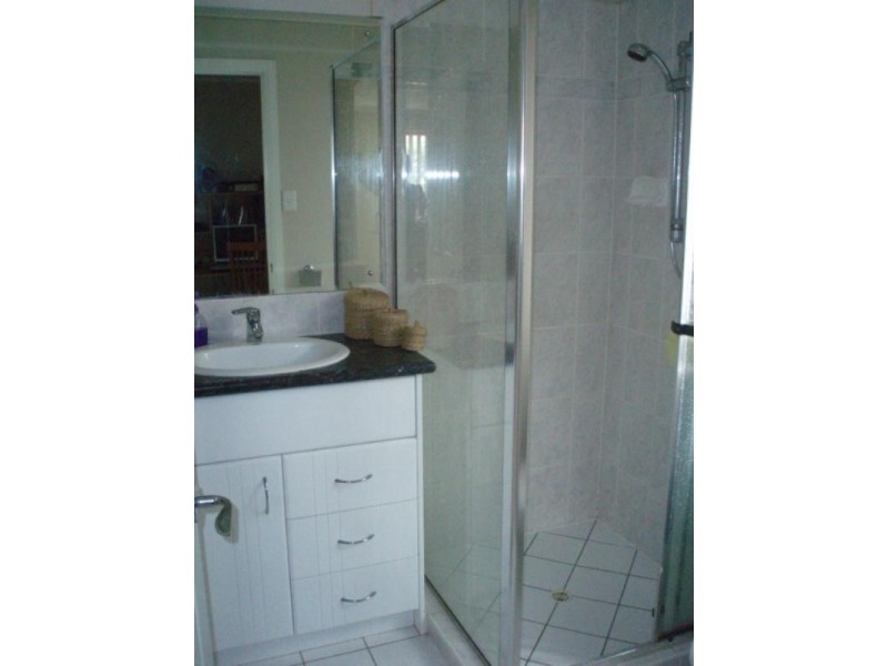 3/20 Robinson Street, Coorparoo QLD 4151