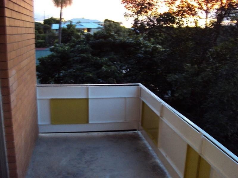 5/387 Cavendish Road, Coorparoo QLD 4151