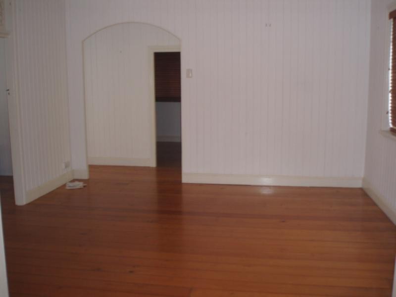 152 Temple Street, Coorparoo QLD 4151