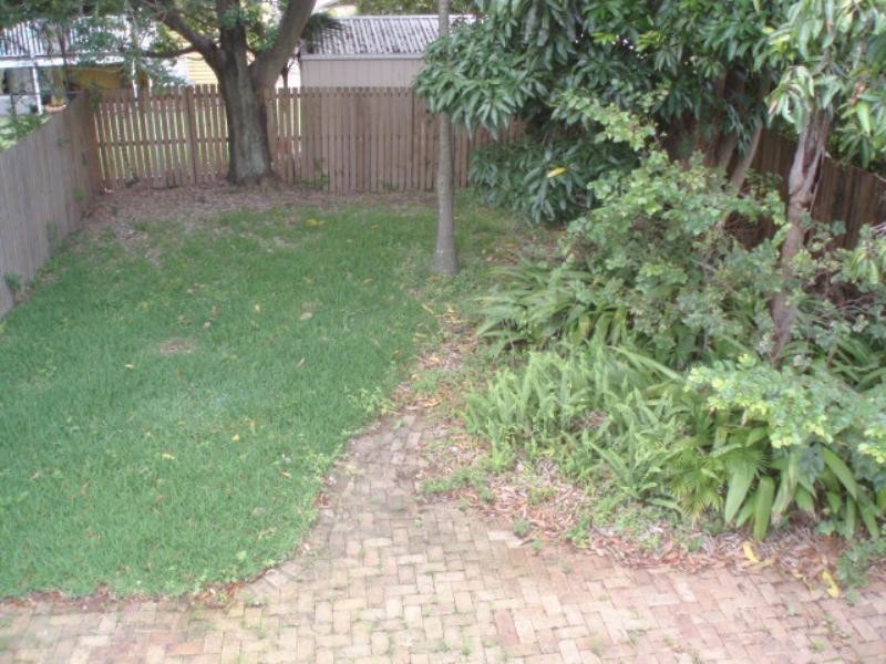 152 Temple Street, Coorparoo QLD 4151