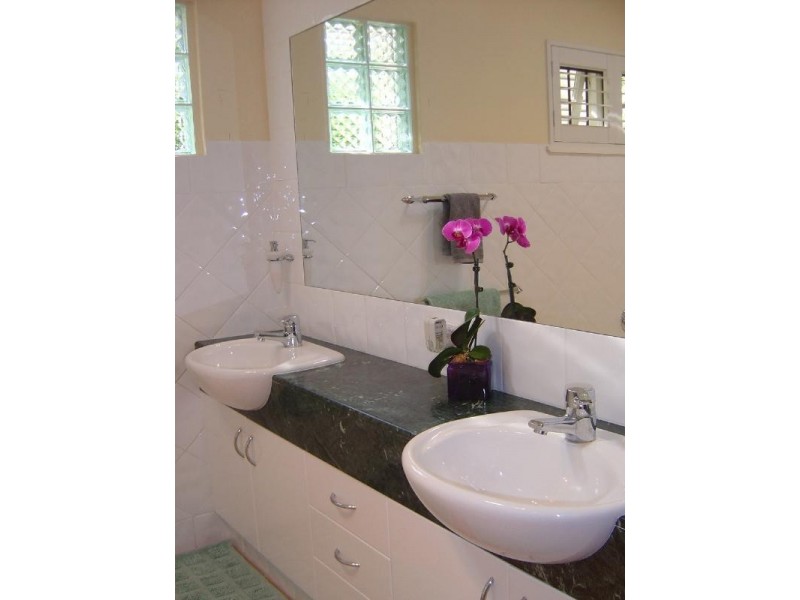 24 Marriott Street, Coorparoo QLD 4151