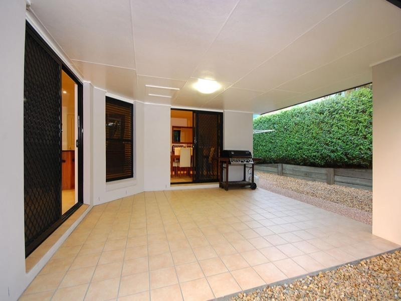 16 Glyn Street, Coorparoo QLD 4151