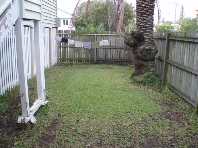 2/33 Birdwood Street, Coorparoo QLD 4151
