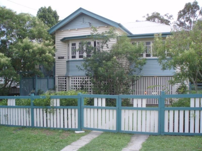 54 Watson Street, Camp Hill QLD 4152