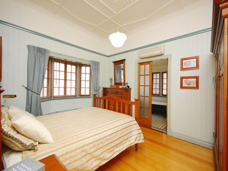 66 Norfolk Street, Coorparoo QLD 4151