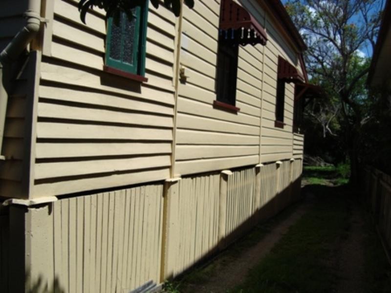 179 Cornwall Street, Greenslopes QLD 4120