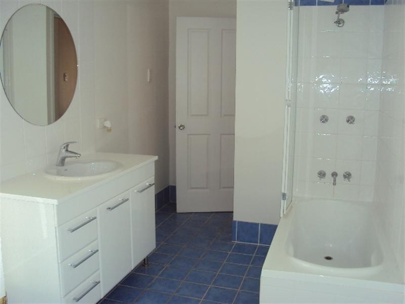 45 Clara Street, Camp Hill QLD 4152