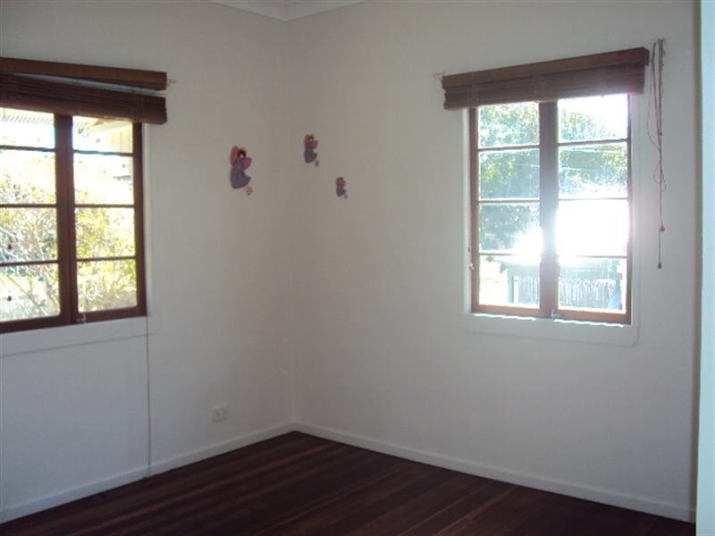 45 Clara Street, Camp Hill QLD 4152