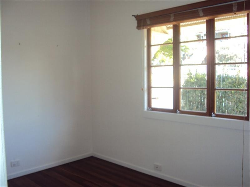 45 Clara Street, Camp Hill QLD 4152