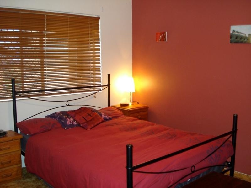 2/220 Cavendish Road, Coorparoo QLD 4151