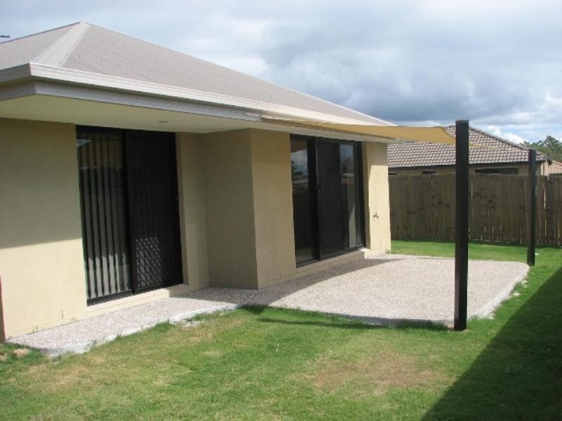 5 Webcke Avenue, Crestmead QLD 4132