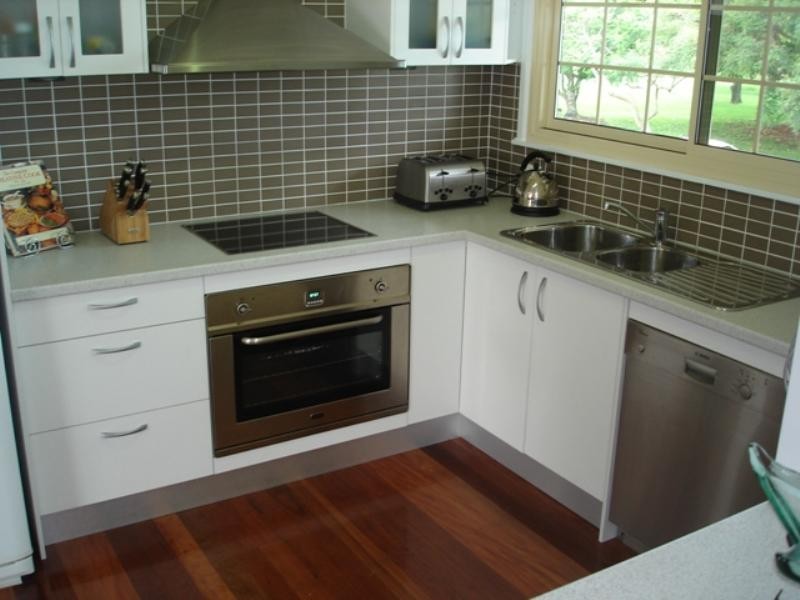 4 Hope Street, Norman Park QLD 4170