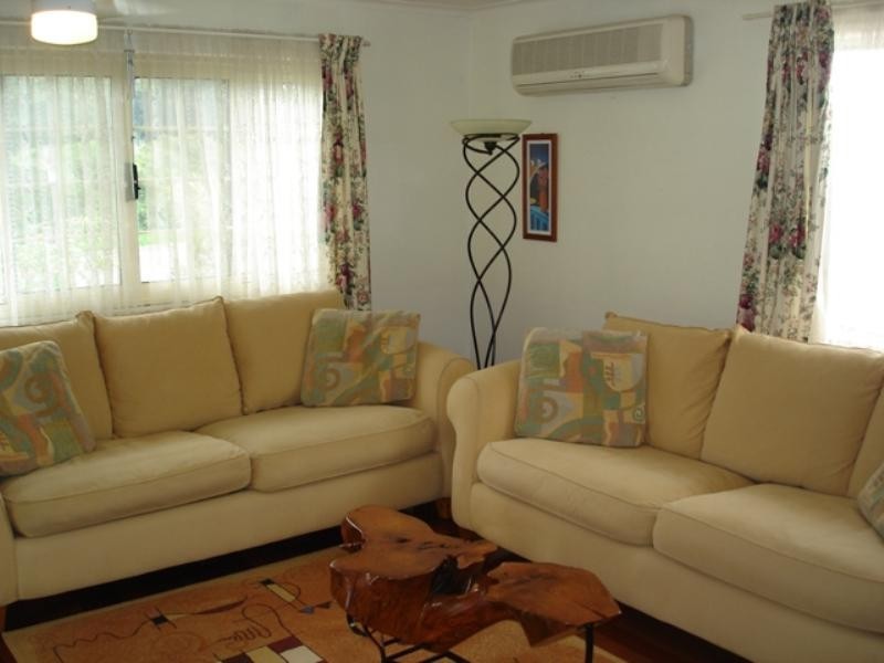 4 Hope Street, Norman Park QLD 4170