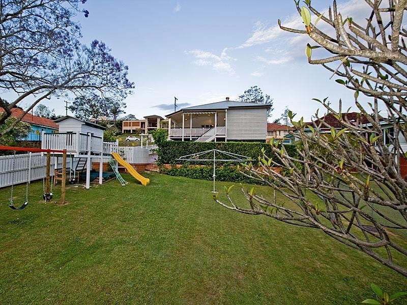 29 Sirius Street, Coorparoo QLD 4151