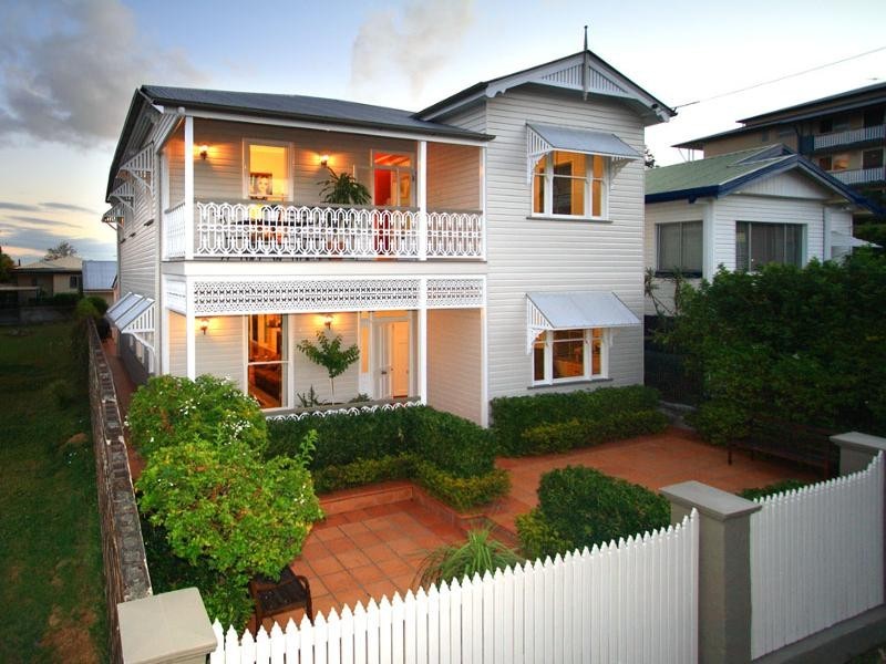 74 Lockerbie Street, Kangaroo Point QLD 4169