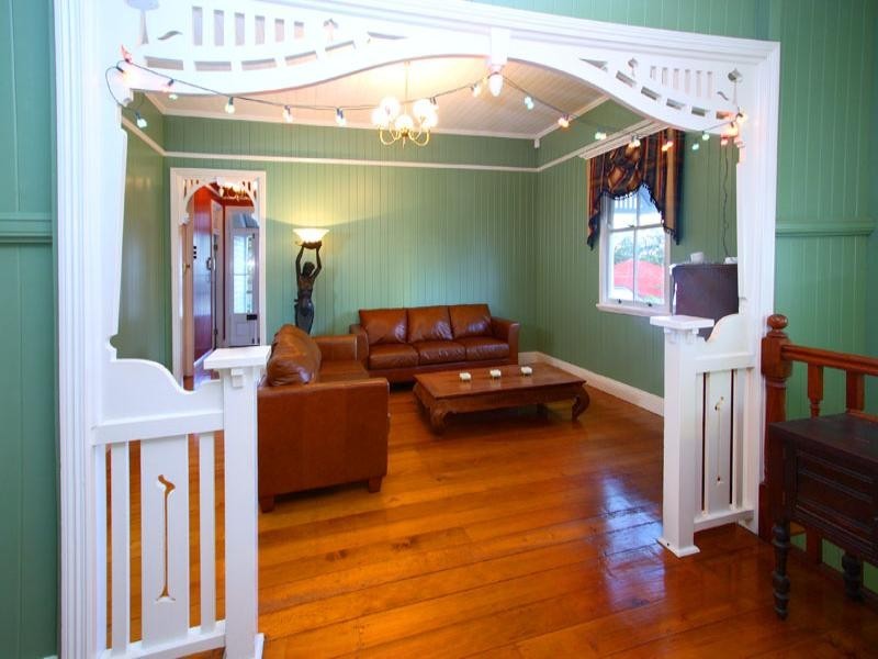 74 Lockerbie Street, Kangaroo Point QLD 4169