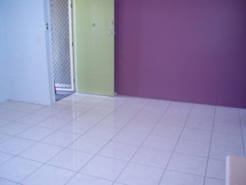 4/8 Ames Street, Coorparoo QLD 4151