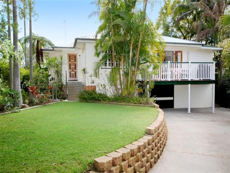 109 Lade Street, Coorparoo QLD 4151