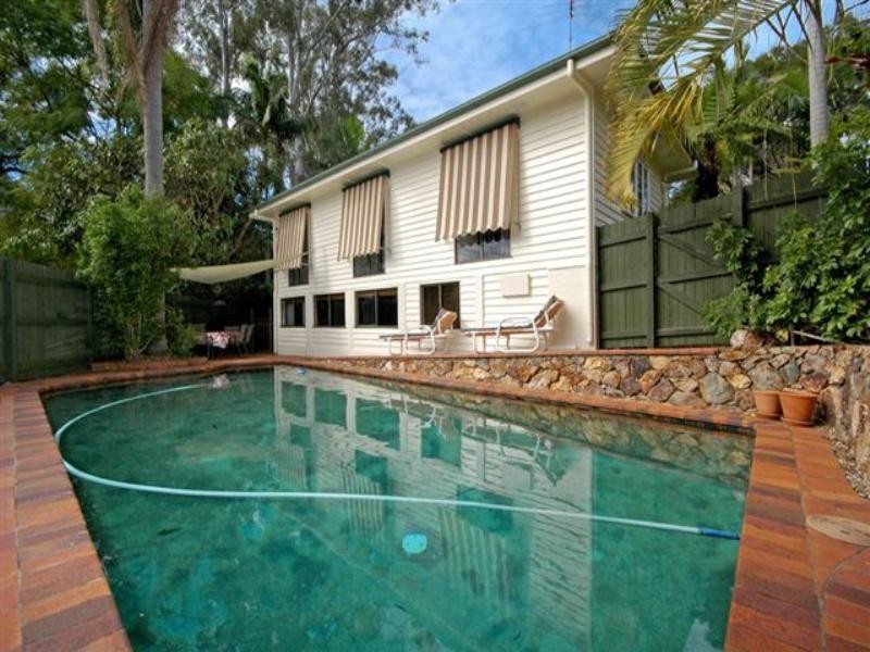 109 Lade Street, Coorparoo QLD 4151