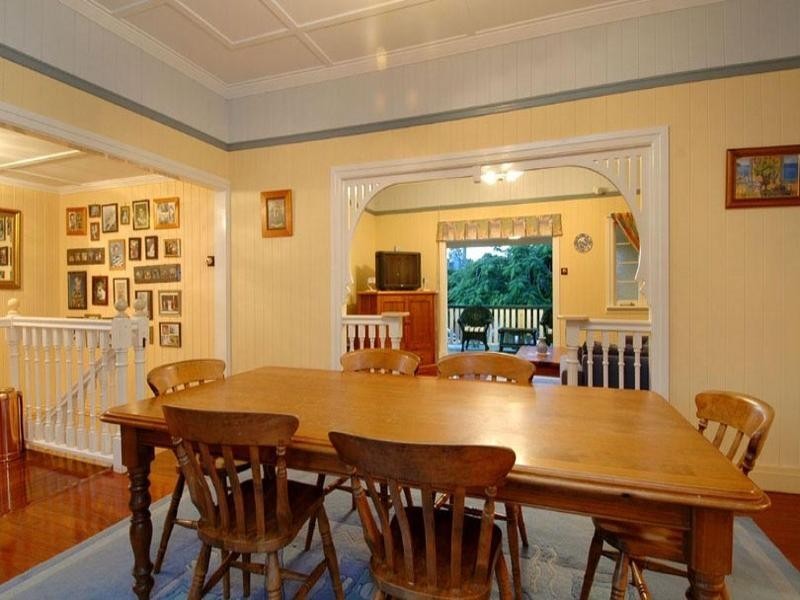 17 Rees Avenue, Coorparoo QLD 4151