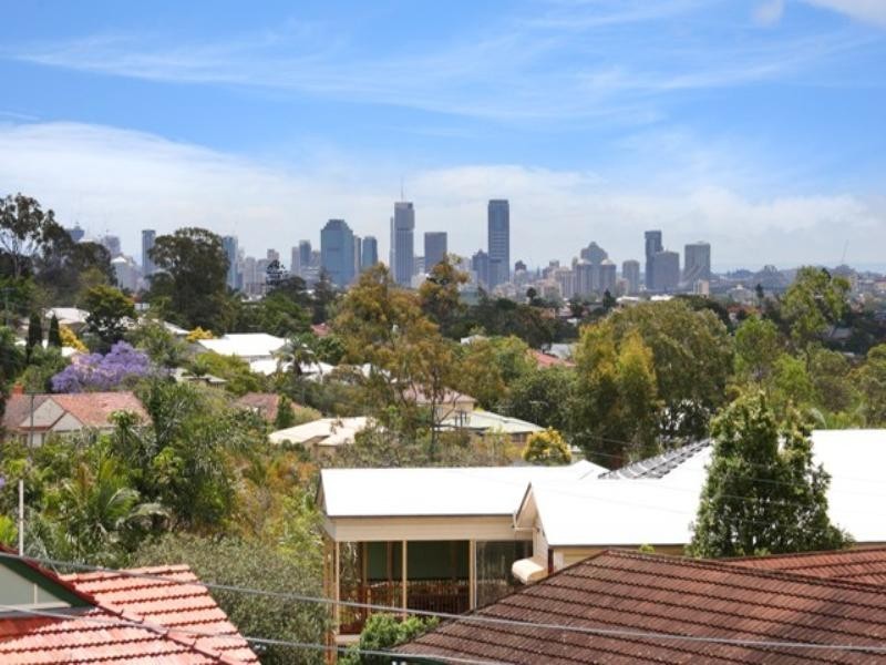 8 Meteor Street, Coorparoo QLD 4151