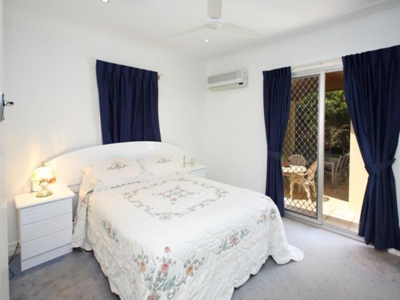 8 Meteor Street, Coorparoo QLD 4151