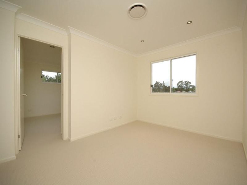 64 Baron Street, Greenslopes QLD 4120