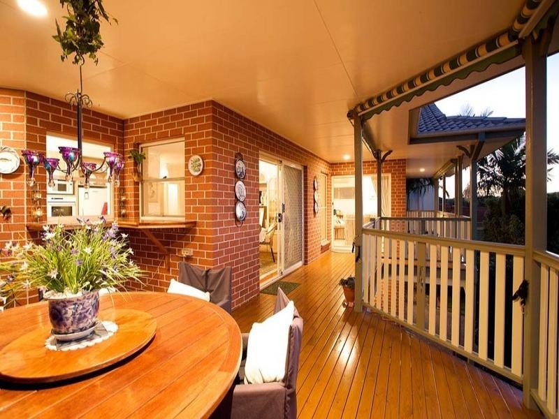 83 Delaney Circuit, Carindale QLD 4152