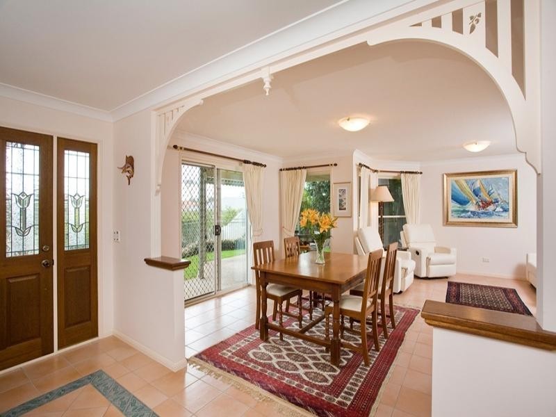 83 Delaney Circuit, Carindale QLD 4152