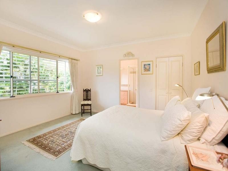 83 Delaney Circuit, Carindale QLD 4152