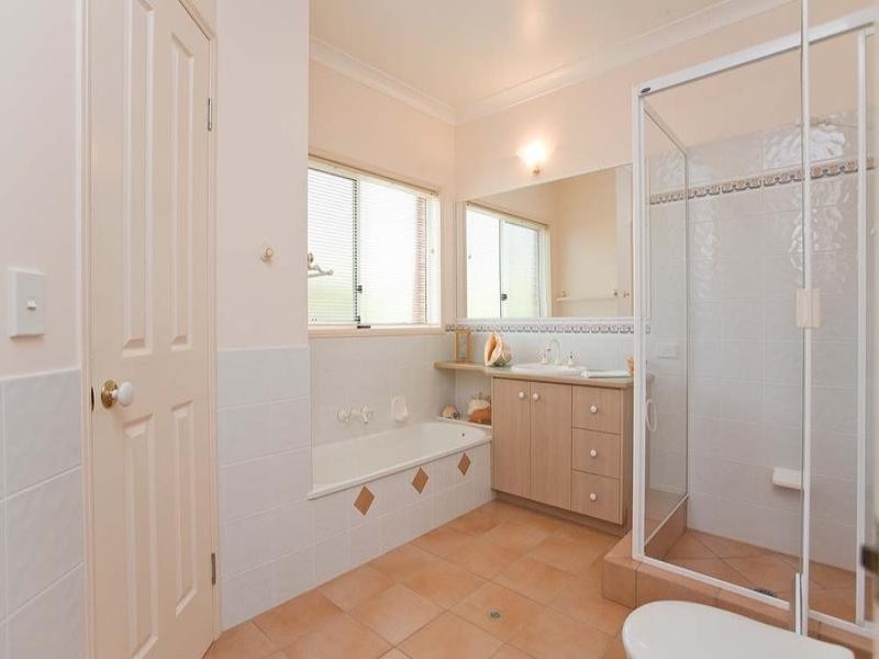 83 Delaney Circuit, Carindale QLD 4152