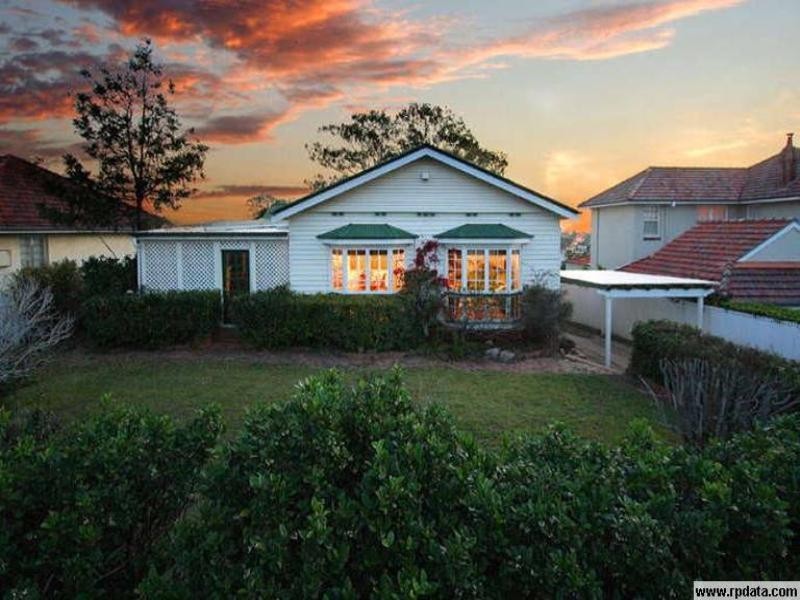 27 Spica Street, Coorparoo QLD 4151
